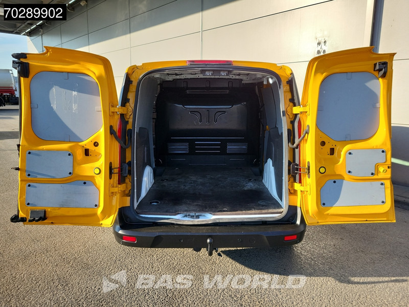 Ford Transit Connect 100PK L1H1 Navi Trekhaak Airco Cruise Camera Parkeersensoren Euro6 L1 3m3 Airco Trekhaak Cruise control - Furgão: foto 3 Ford Transit Connect 100PK L1H1 Navi Trekhaak Airco Cruise Camera Parkeersensoren Euro6 L1 3m3 Airco Trekhaak Cruise control - Furgão: foto 3
