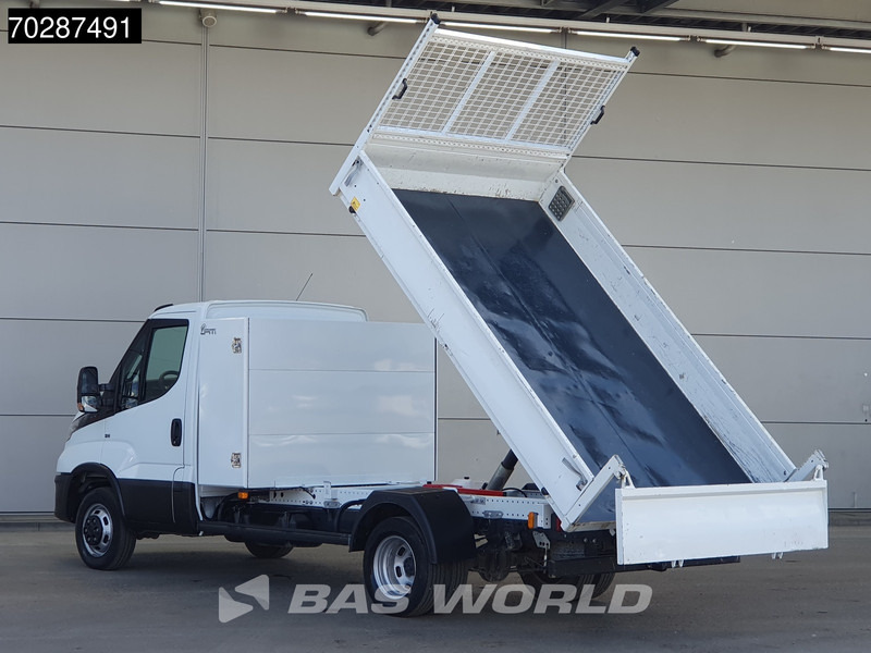Iveco Daily 35C16 3.0L Kipper met Kist Dubbellucht 3,5t Trekhaak Navi Airco Cruise Camera Euro6 Tipper Benne Kieper 2m3 Airco Trekhaak Cruis - Carrinha basculante: foto 2 Iveco Daily 35C16 3.0L Kipper met Kist Dubbellucht 3,5t Trekhaak Navi Airco Cruise Camera Euro6 Tipper Benne Kieper 2m3 Airco Trekhaak Cruis - Carrinha basculante: foto 2