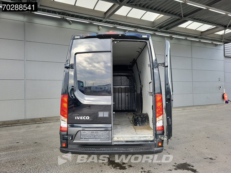 Iveco Daily 35C18 3.0L Automaat Dubbellucht L2H2 Navi Cruise Camera Euro6 L2 12m3 Airco Cruise control - Furgão: foto 3 Iveco Daily 35C18 3.0L Automaat Dubbellucht L2H2 Navi Cruise Camera Euro6 L2 12m3 Airco Cruise control - Furgão: foto 3