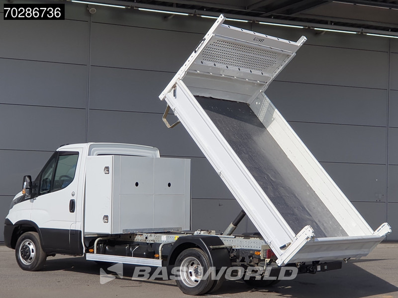 Iveco Daily 35C18 3.0L Automaat Kipper met Kist Dubbellucht 3,5t Trekhaak Airco Euro6 Tipper Kieper Benne 2m3 Airco Trekhaak Cruise control - Carrinha basculante: foto 2 Iveco Daily 35C18 3.0L Automaat Kipper met Kist Dubbellucht 3,5t Trekhaak Airco Euro6 Tipper Kieper Benne 2m3 Airco Trekhaak Cruise control - Carrinha basculante: foto 2