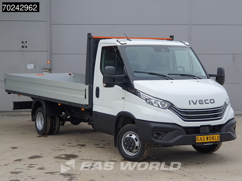 Iveco Daily 35C18 3.0L Automaat Nwe model 2025 Open laadbak Navi ACC LED 3,5T Trekvermogen Pritsche Pickup Airco - Carrinha de caixa aberta: foto 3 Iveco Daily 35C18 3.0L Automaat Nwe model 2025 Open laadbak Navi ACC LED 3,5T Trekvermogen Pritsche Pickup Airco - Carrinha de caixa aberta: foto 3