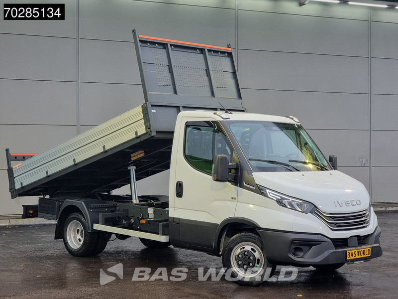 Iveco Daily 35C21 3.0L 210PK Automaat Open Laadbak 2025 model ACC Airco CarPlay Pritsche Pickup Open Box Airco - Carrinha de caixa aberta: foto 2 Iveco Daily 35C21 3.0L 210PK Automaat Open Laadbak 2025 model ACC Airco CarPlay Pritsche Pickup Open Box Airco - Carrinha de caixa aberta: foto 2