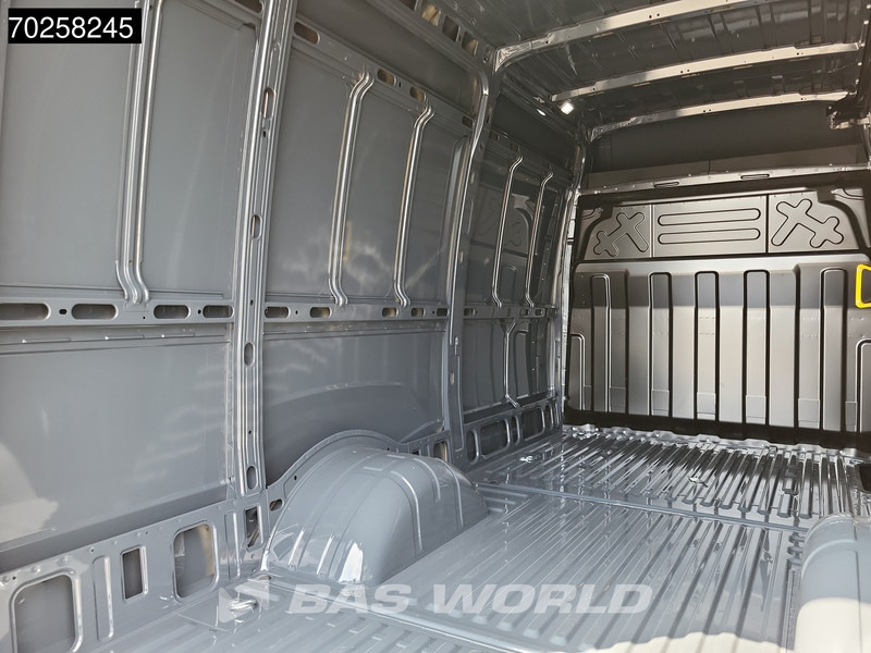Furgão novo Iveco Daily 35C21 3.0L Automaat Black Edition 2025model L2H2 ACC Camera Parkeersensoren LED CarPlay Dubbellucht L2 12m3 Airco: foto 8
