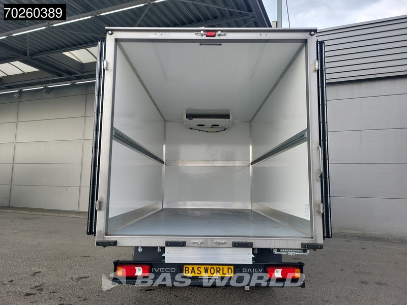 Iveco Daily 35C21 3.0L Koelwagen Vries Carrier Xarios 350 230V stekker CarPlay Airco ACC Koel Koeler Vriezer Vrieswagen Kühler Bakwagen Kühl - Carrinha frigorífica: foto 3 Iveco Daily 35C21 3.0L Koelwagen Vries Carrier Xarios 350 230V stekker CarPlay Airco ACC Koel Koeler Vriezer Vrieswagen Kühler Bakwagen Kühl - Carrinha frigorífica: foto 3