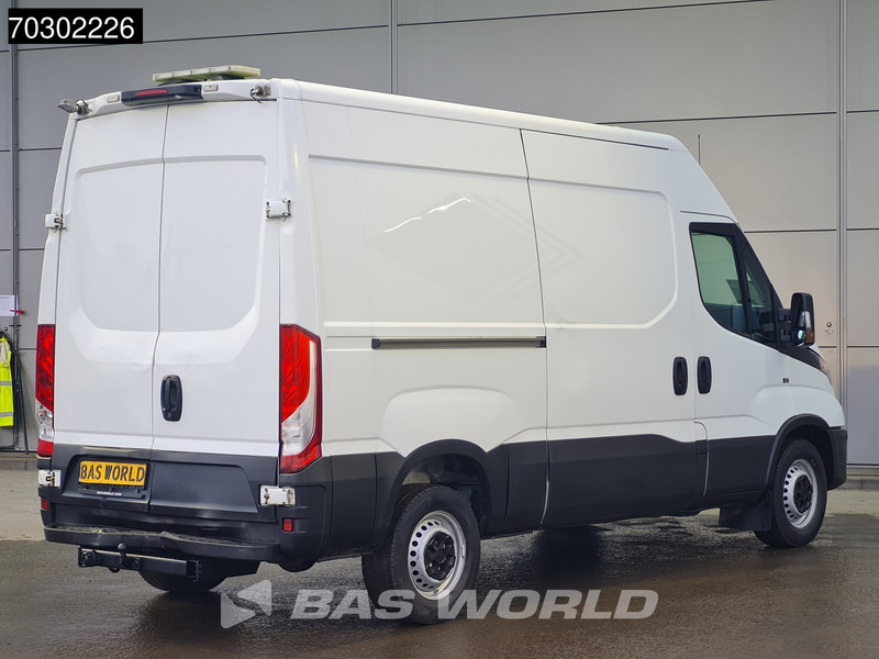 Iveco Daily 35S16 Automaat L2H2 3,5t Trekhaak 160PK ACC Navi Airco Cruise Camera Standkachel Euro6 L2 Airco Trekhaak - Furgão: foto 2 Iveco Daily 35S16 Automaat L2H2 3,5t Trekhaak 160PK ACC Navi Airco Cruise Camera Standkachel Euro6 L2 Airco Trekhaak - Furgão: foto 2