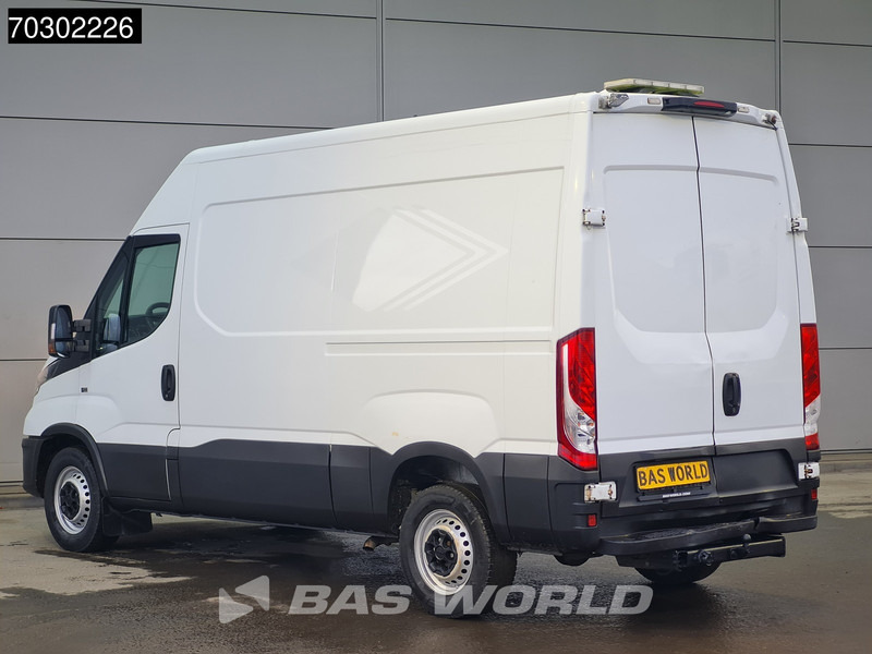 Iveco Daily 35S16 Automaat L2H2 3,5t Trekhaak 160PK ACC Navi Airco Cruise Camera Standkachel Euro6 L2 Airco Trekhaak - Furgão: foto 5 Iveco Daily 35S16 Automaat L2H2 3,5t Trekhaak 160PK ACC Navi Airco Cruise Camera Standkachel Euro6 L2 Airco Trekhaak - Furgão: foto 5
