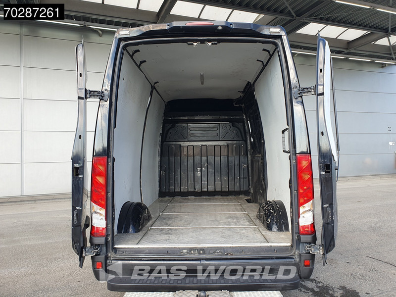 Iveco Daily 35S16 Automaat L2H2 3,5t Trekhaak Airco Cruise Camera Euro6 L2 11m3 Airco Trekhaak Cruise control - Furgão: foto 3 Iveco Daily 35S16 Automaat L2H2 3,5t Trekhaak Airco Cruise Camera Euro6 L2 11m3 Airco Trekhaak Cruise control - Furgão: foto 3