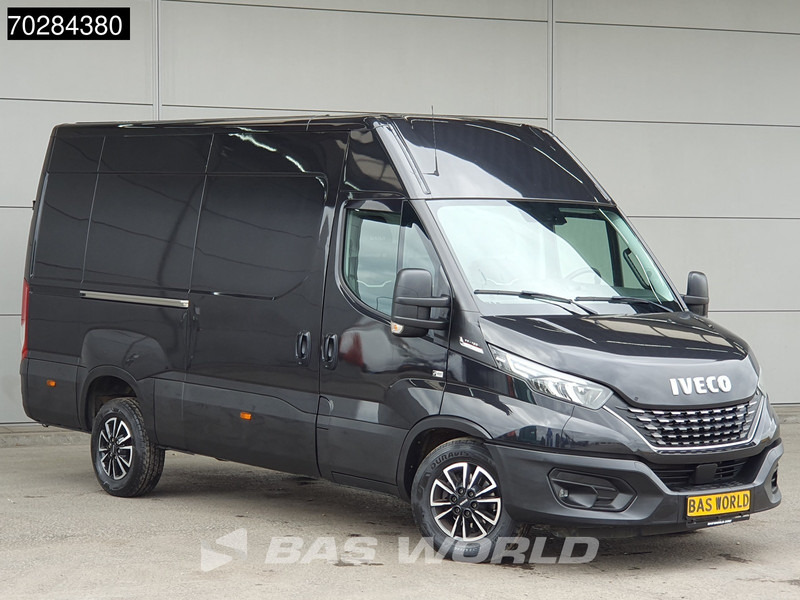 Iveco Daily 35S18 3.0L Automaat ACC Navi LED 3,5t Trekgewicht Airco Camera Parkeersensoren L2 12m3 Airco - Furgão: foto 3 Iveco Daily 35S18 3.0L Automaat ACC Navi LED 3,5t Trekgewicht Airco Camera Parkeersensoren L2 12m3 Airco - Furgão: foto 3