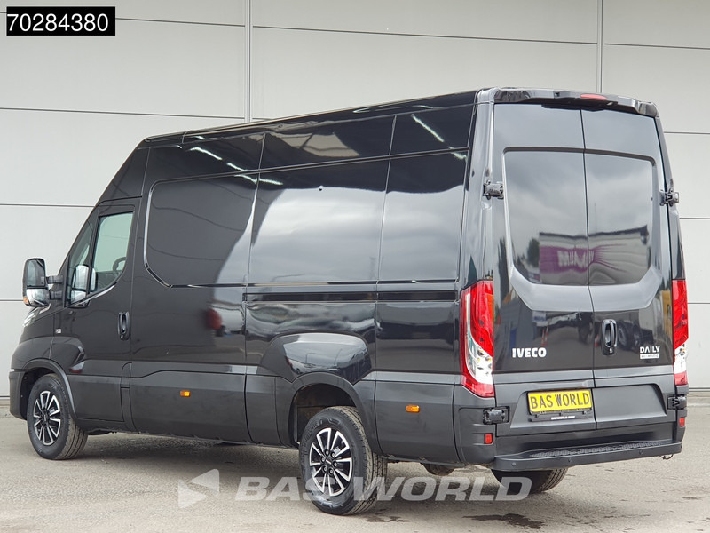 Iveco Daily 35S18 3.0L Automaat ACC Navi LED 3,5t Trekgewicht Airco Camera Parkeersensoren L2 12m3 Airco - Furgão: foto 2 Iveco Daily 35S18 3.0L Automaat ACC Navi LED 3,5t Trekgewicht Airco Camera Parkeersensoren L2 12m3 Airco - Furgão: foto 2