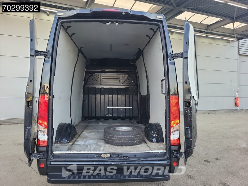 Leasing de Iveco Daily 35S18 3.0L Automaat L2H2 180PK ACC LED Navi Airco 3,5t Trekgewicht Euro6 L2H2 Airco Iveco Daily 35S18 3.0L Automaat L2H2 180PK ACC LED Navi Airco 3,5t Trekgewicht Euro6 L2H2 Airco: foto 6 Leasing de Iveco Daily 35S18 3.0L Automaat L2H2 180PK ACC LED Navi Airco 3,5t Trekgewicht Euro6 L2H2 Airco Iveco Daily 35S18 3.0L Automaat L2H2 180PK ACC LED Navi Airco 3,5t Trekgewicht Euro6 L2H2 Airco: foto 6