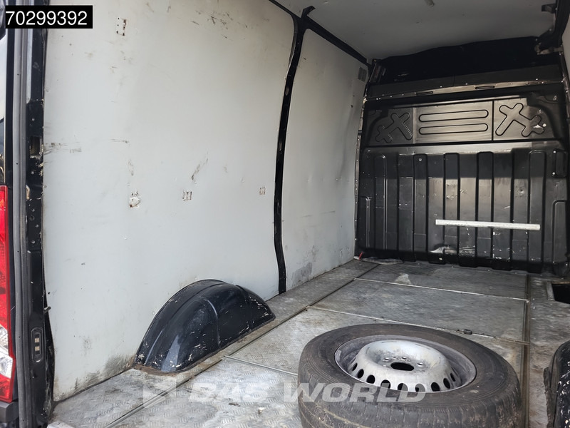 Leasing de Iveco Daily 35S18 3.0L Automaat L2H2 180PK ACC LED Navi Airco 3,5t Trekgewicht Euro6 L2H2 Airco Iveco Daily 35S18 3.0L Automaat L2H2 180PK ACC LED Navi Airco 3,5t Trekgewicht Euro6 L2H2 Airco: foto 8 Leasing de Iveco Daily 35S18 3.0L Automaat L2H2 180PK ACC LED Navi Airco 3,5t Trekgewicht Euro6 L2H2 Airco Iveco Daily 35S18 3.0L Automaat L2H2 180PK ACC LED Navi Airco 3,5t Trekgewicht Euro6 L2H2 Airco: foto 8