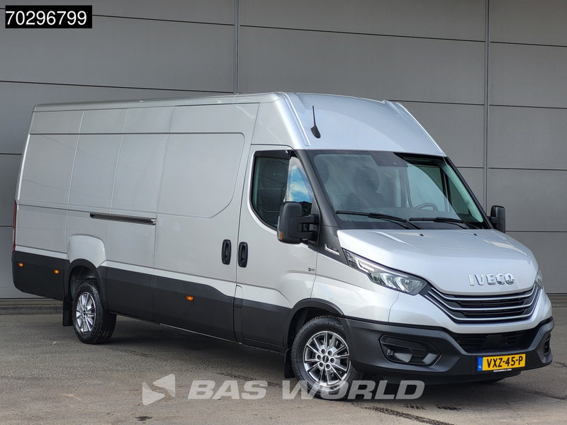 Iveco Daily 35S18 3.0L Automaat L3H2 3,5t Trekhaak 180PK LED ACC Navi Camera APK 08-2026 Euro6 L4H2 Airco Trekhaak - Furgão: foto 3 Iveco Daily 35S18 3.0L Automaat L3H2 3,5t Trekhaak 180PK LED ACC Navi Camera APK 08-2026 Euro6 L4H2 Airco Trekhaak - Furgão: foto 3