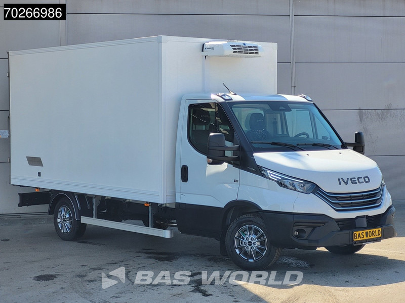 Iveco Daily 35S18 3.0L Koelwagen Thermoking C-250 LED ACC Navi Airco Koel Koeler Kühl Kühler Bakwagen Kühlkoffer 17m3 Airco - Carrinha frigorífica: foto 2 Iveco Daily 35S18 3.0L Koelwagen Thermoking C-250 LED ACC Navi Airco Koel Koeler Kühl Kühler Bakwagen Kühlkoffer 17m3 Airco - Carrinha frigorífica: foto 2