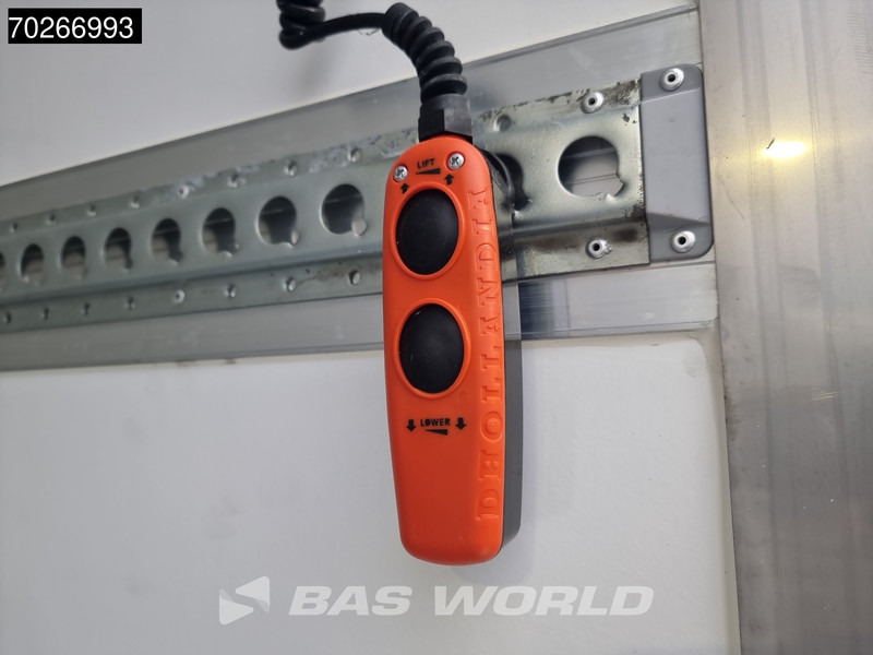 Carrinha frigorífica novo Iveco Daily 35S18 3.0L Laadklep Koelwagen Vriezer Thermoking V-200 MAX 220V stekker -18 LED Navi Airco ACC Koel Koeler Kühler Kühlwagen Kühl: foto 9