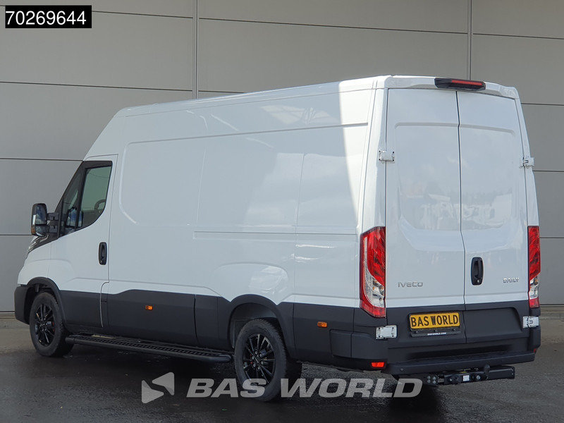 Iveco Daily 35S21 3.0L Automaat Black Edition 2025 model L2H2 Trekhaak Tacho ACC LED CarPlay Velgen Camera 12m3 Airco Trekhaak - Furgão: foto 2 Iveco Daily 35S21 3.0L Automaat Black Edition 2025 model L2H2 Trekhaak Tacho ACC LED CarPlay Velgen Camera 12m3 Airco Trekhaak - Furgão: foto 2