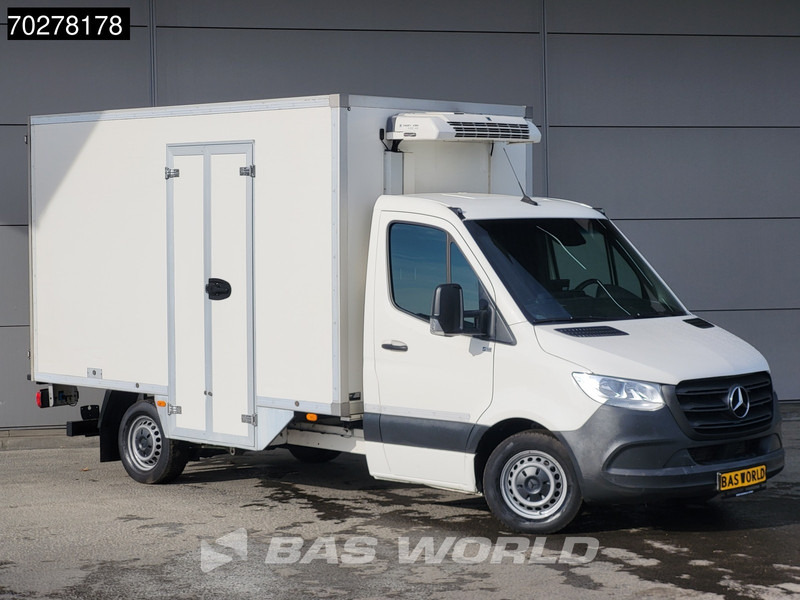 Mercedes-Benz Sprinter 314 CDI Automaat Bi Temp Koelwagen Thermo King V-300 Max Koeler Koel Vries Vriezer Kühlkasten Airco Cruise control - Carrinha frigorífica: foto 3 Mercedes-Benz Sprinter 314 CDI Automaat Bi Temp Koelwagen Thermo King V-300 Max Koeler Koel Vries Vriezer Kühlkasten Airco Cruise control - Carrinha frigorífica: foto 3