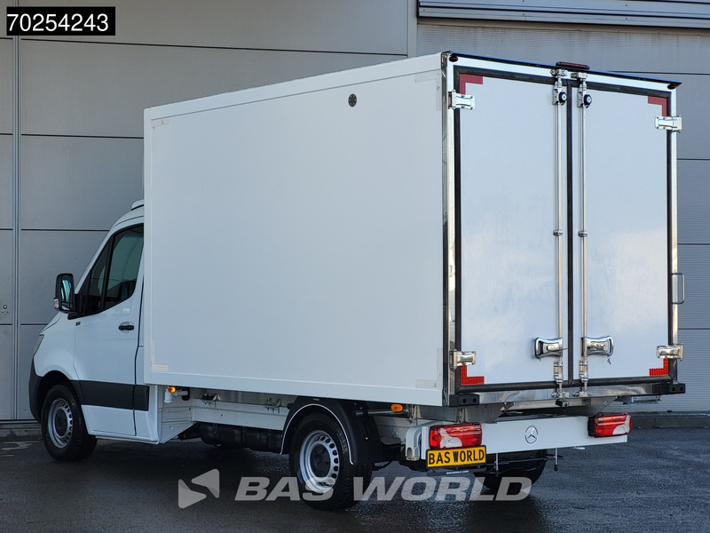 Mercedes-Benz Sprinter 315 CDI Koelwagen Thermo King V-300max 230V stekker Bakwagen Koel Kühlwagen 13m3 Airco Cruise control - Carrinha frigorífica: foto 2 Mercedes-Benz Sprinter 315 CDI Koelwagen Thermo King V-300max 230V stekker Bakwagen Koel Kühlwagen 13m3 Airco Cruise control - Carrinha frigorífica: foto 2