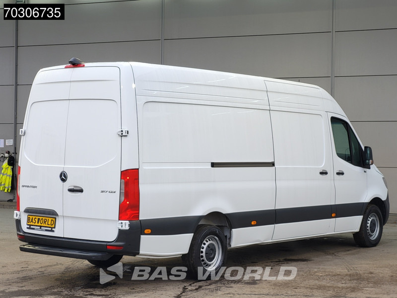 Mercedes-Benz Sprinter 317 CDI COMING SOON! Automaat 2025 Model L3H2 Airco Cruise Camera Parkeersensoren 10inch MBUX CarPlay Euro6 L3 Airco Cruise cont - Furgão: foto 5 Mercedes-Benz Sprinter 317 CDI COMING SOON! Automaat 2025 Model L3H2 Airco Cruise Camera Parkeersensoren 10inch MBUX CarPlay Euro6 L3 Airco Cruise cont - Furgão: foto 5