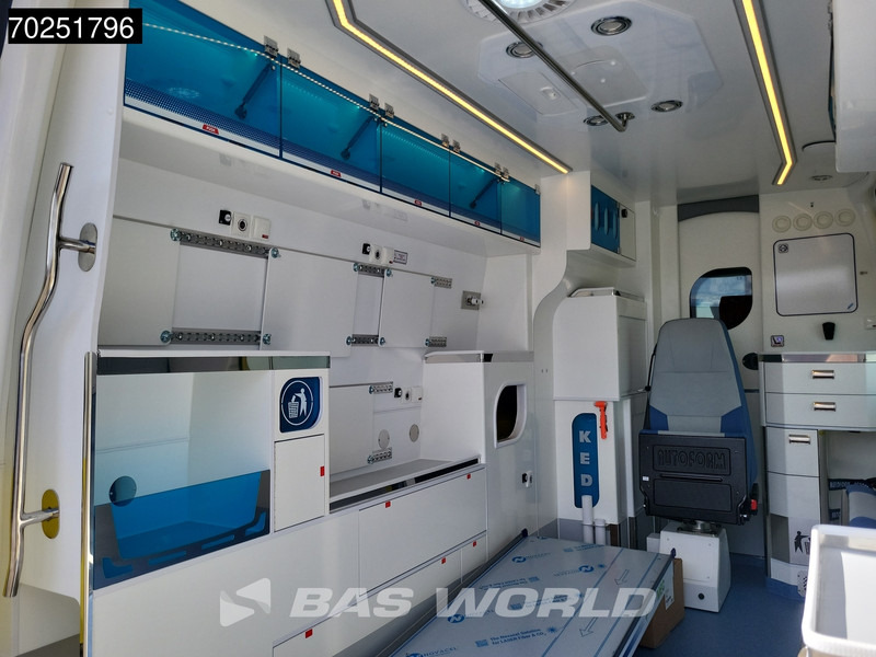 Mercedes-Benz Sprinter 319 CDI Automaat L2H2 New! Ambulance Ziekenwagen Rettungswagen Krankenwagen 10m3 Airco Cruise control - Ambulância: foto 5 Mercedes-Benz Sprinter 319 CDI Automaat L2H2 New! Ambulance Ziekenwagen Rettungswagen Krankenwagen 10m3 Airco Cruise control - Ambulância: foto 5