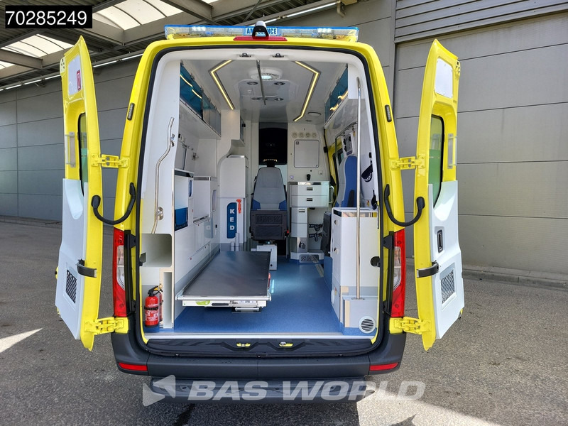 Mercedes-Benz Sprinter 319 CDI Automaat Nieuw! Complete Ambulance Ziekenwagen Rettungswagen Krankenwagen 11m3 Airco Cruise control - Ambulância: foto 3 Mercedes-Benz Sprinter 319 CDI Automaat Nieuw! Complete Ambulance Ziekenwagen Rettungswagen Krankenwagen 11m3 Airco Cruise control - Ambulância: foto 3