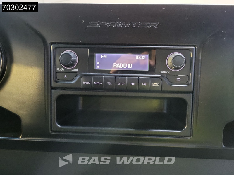 Carrinha basculante Mercedes-Benz Sprinter 514 CDI Kipper met Kist Dubbel Cabine Dubbellucht 3,5 Trekhaak Airco Cruise Euro6 Tipper Benne Kieper Airco Trekhaak Cruise cont: foto 19 Carrinha basculante Mercedes-Benz Sprinter 514 CDI Kipper met Kist Dubbel Cabine Dubbellucht 3,5 Trekhaak Airco Cruise Euro6 Tipper Benne Kieper Airco Trekhaak Cruise cont: foto 19