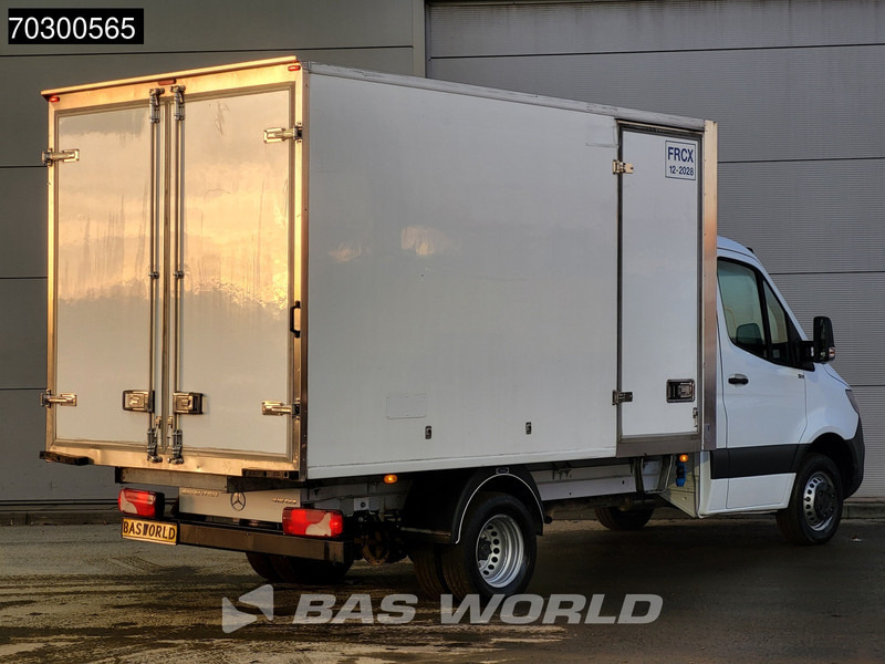 Mercedes-Benz Sprinter 515 CDI Bi-Temp Koelwagen Vriezer Achterdeuren Zijdeur Dubbellucht Carrier Xarios 5 380V Stekker 150PK Airco MBUX CarPlay Euro6 - Carrinha frigorífica: foto 5 Mercedes-Benz Sprinter 515 CDI Bi-Temp Koelwagen Vriezer Achterdeuren Zijdeur Dubbellucht Carrier Xarios 5 380V Stekker 150PK Airco MBUX CarPlay Euro6 - Carrinha frigorífica: foto 5