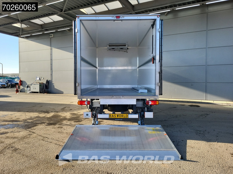 Renault Master 165PK Laadklep -15 Vriezer Koelwagen Thermo King V-200 MAX 230V stekker Koeler Vries Kühlwagen Bakwagen Kühlkoffer 17m3 Airco Cruise c - Carrinha frigorífica: foto 3 Renault Master 165PK Laadklep -15 Vriezer Koelwagen Thermo King V-200 MAX 230V stekker Koeler Vries Kühlwagen Bakwagen Kühlkoffer 17m3 Airco Cruise c - Carrinha frigorífica: foto 3