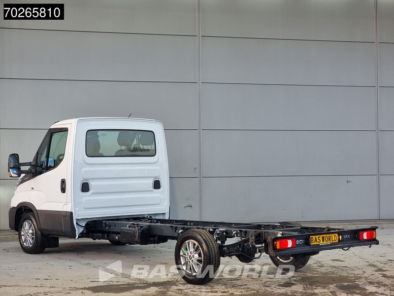 Iveco Daily 35S16 Automaat 410wb 2025model Chassis Cabine Camera Scherm Airco Cruise Fahrgestell Airco Cruise control - Veículo comercial: foto 5 Iveco Daily 35S16 Automaat 410wb 2025model Chassis Cabine Camera Scherm Airco Cruise Fahrgestell Airco Cruise control - Veículo comercial: foto 5