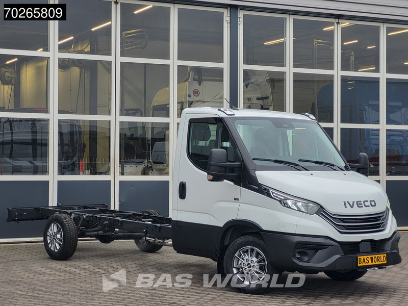 Iveco Daily 35S16 Automaat Chassis Cabine 410WB 2025 model LED CarPlay Camera Velgen Cruise Airco Fahrgestell Airco Cruise control - Veículo comercial: foto 3 Iveco Daily 35S16 Automaat Chassis Cabine 410WB 2025 model LED CarPlay Camera Velgen Cruise Airco Fahrgestell Airco Cruise control - Veículo comercial: foto 3