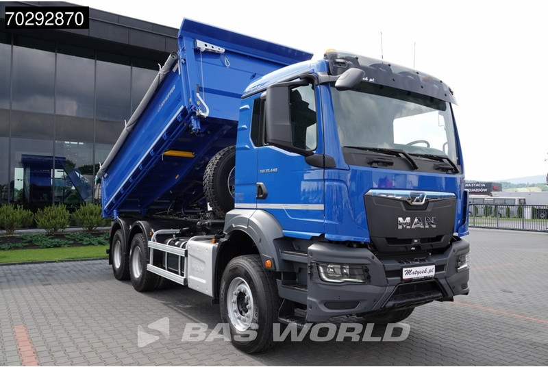 MAN TGS 33.440 TGS 6X4 - Camião basculante: foto 3 MAN TGS 33.440 TGS 6X4 - Camião basculante: foto 3