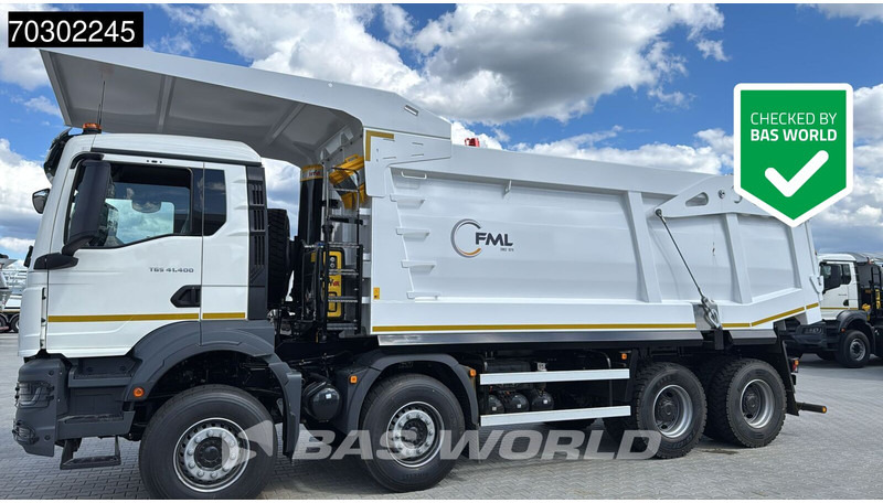 MAN TGS 41.400 8X4 23m3 Wielton Mining tipper Manual Steel suspension EURO 2 - Camião basculante: foto 1 MAN TGS 41.400 8X4 23m3 Wielton Mining tipper Manual Steel suspension EURO 2 - Camião basculante: foto 1