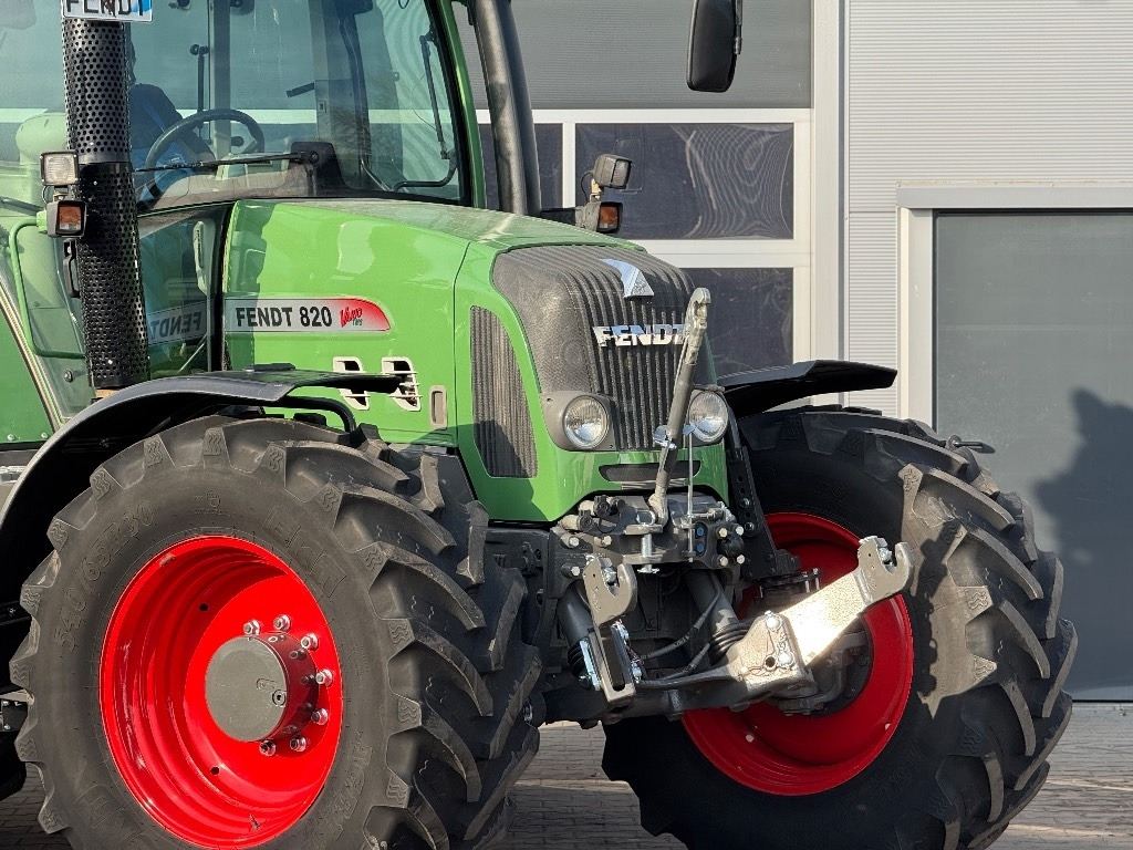 Fendt 820 Vario TMS - Trator: foto 3 Fendt 820 Vario TMS - Trator: foto 3