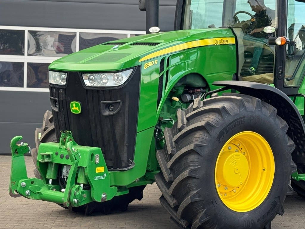 John Deere 8310 R - Trator: foto 3 John Deere 8310 R - Trator: foto 3