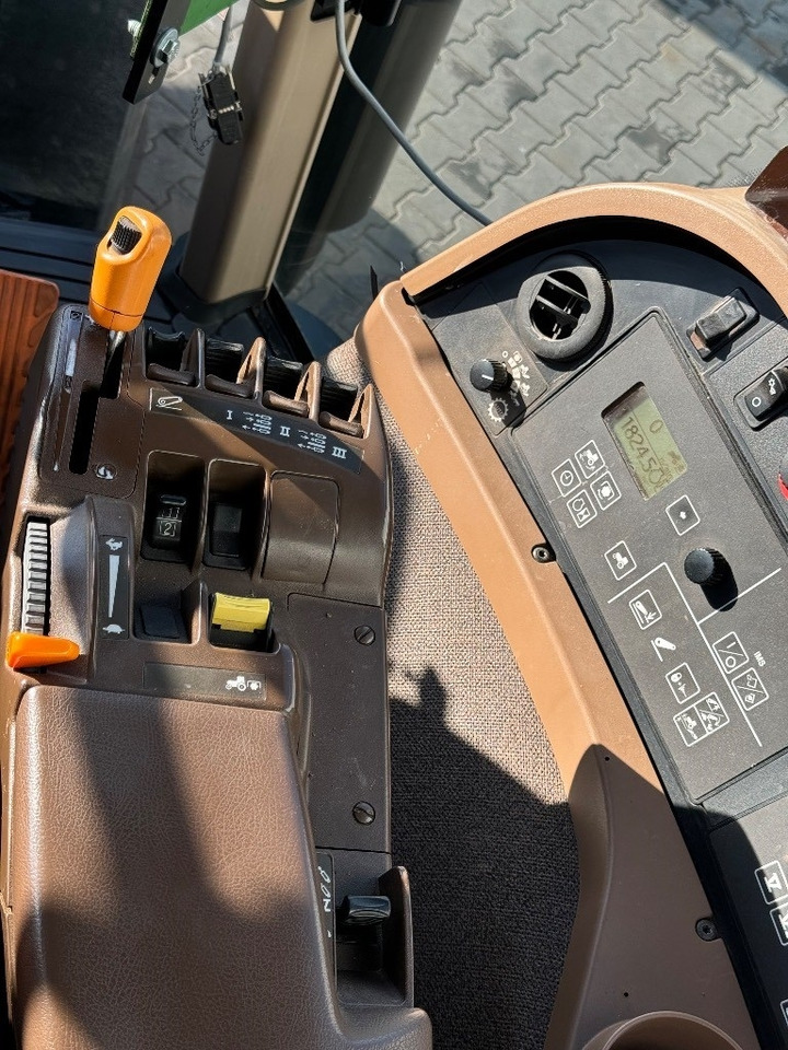 Trator John Deere 8330 AutoPower: foto 15