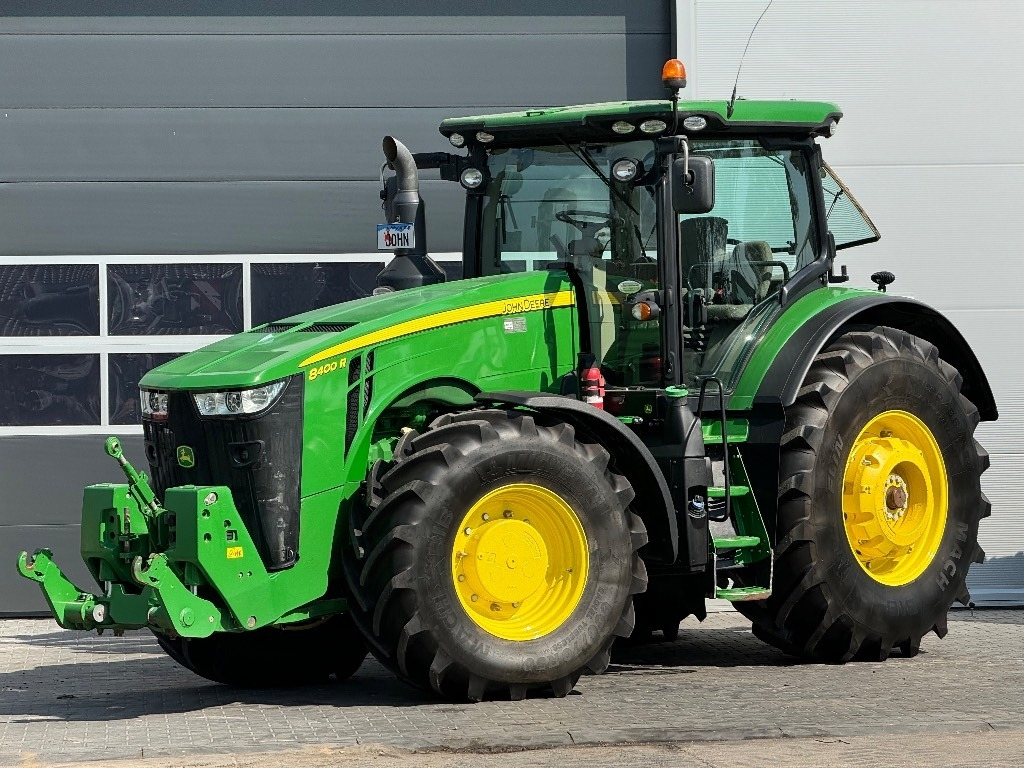 John Deere 8400 R - Trator: foto 1 John Deere 8400 R - Trator: foto 1