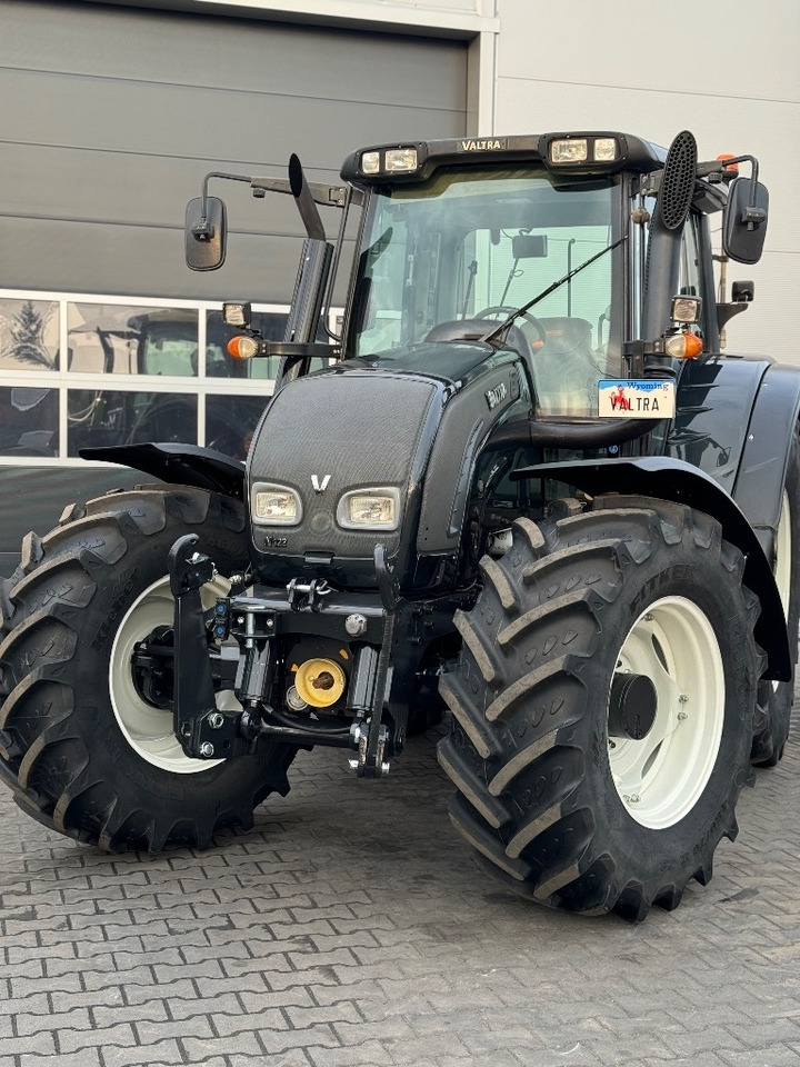 Valtra N 122 V - Trator: foto 3 Valtra N 122 V - Trator: foto 3