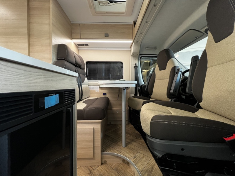 Chausson V594S First Line - Campervan: foto 2 Chausson V594S First Line - Campervan: foto 2