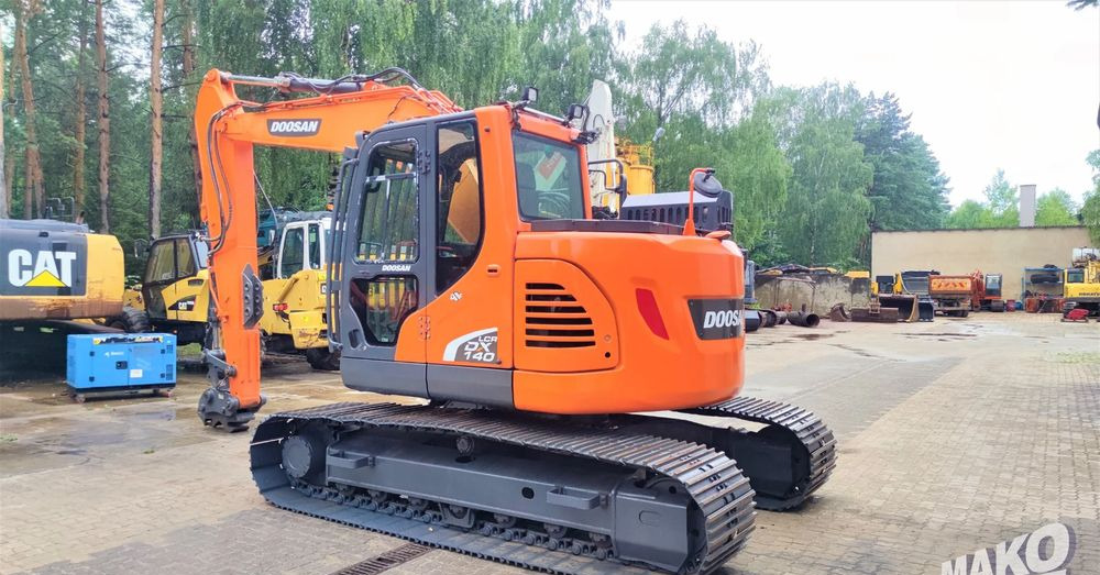 Doosan DX140LCR-5 - Escavadora de rastos: foto 2 Doosan DX140LCR-5 - Escavadora de rastos: foto 2