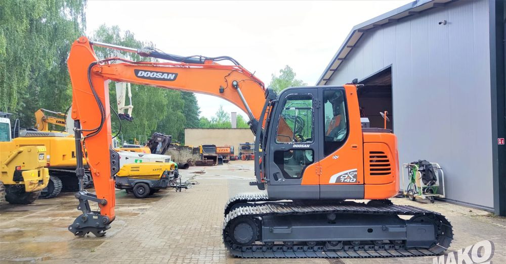 Doosan DX140LCR-5 - Escavadora de rastos: foto 1 Doosan DX140LCR-5 - Escavadora de rastos: foto 1