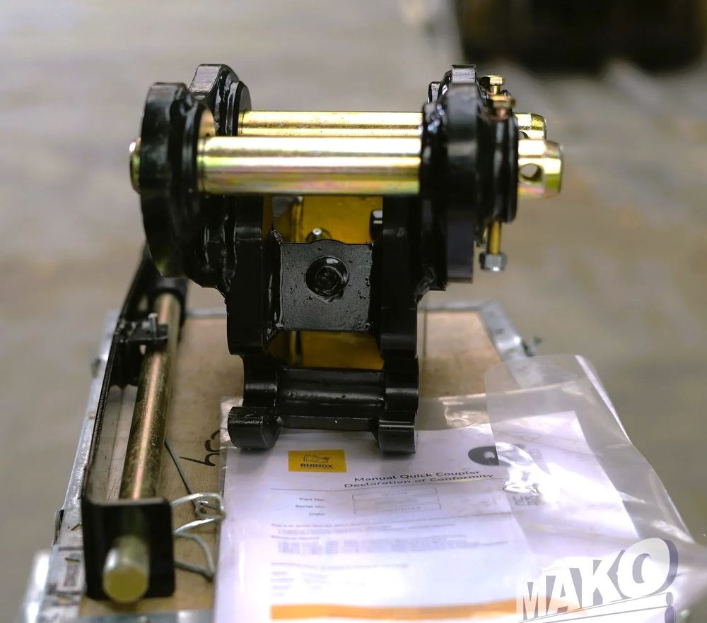 NOWE Szybkozłącze mechaniczne Rhinox fi 30 Takeuchi TB215 Kubota JCB CAT Volvo Yanmar - Equipamento por Máquina de construção: foto 4 NOWE Szybkozłącze mechaniczne Rhinox fi 30 Takeuchi TB215 Kubota JCB CAT Volvo Yanmar - Equipamento por Máquina de construção: foto 4