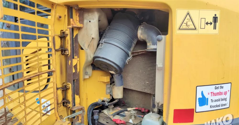 Escavadora de rastos Komatsu PC138 US-8: foto 8