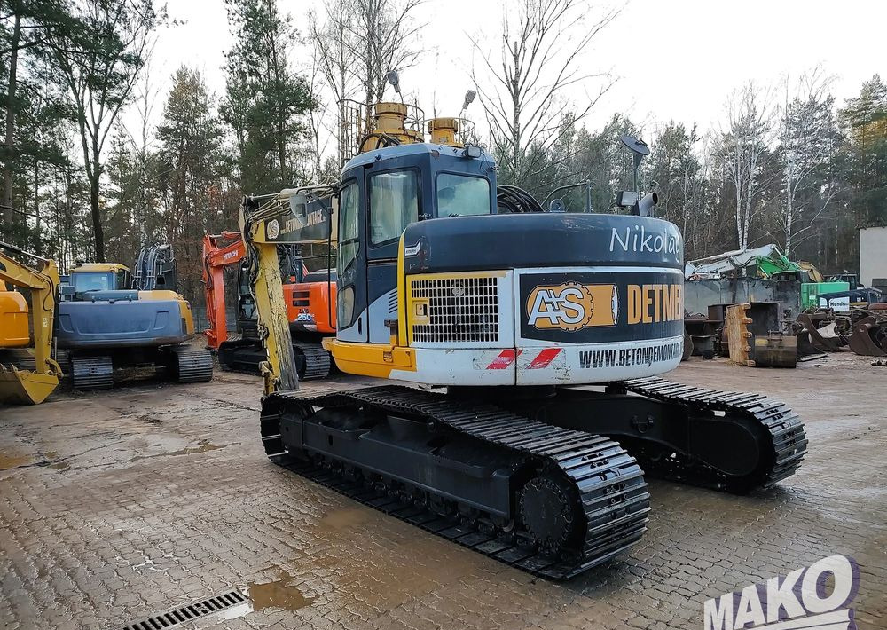 Komatsu PC228USLC-3 - Escavadora de rastos: foto 2 Komatsu PC228USLC-3 - Escavadora de rastos: foto 2