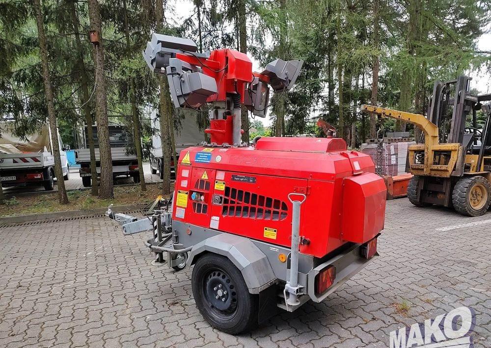 Wieża oświetleniowa Generac Superlight VT1 - Torre de iluminação: foto 3 Wieża oświetleniowa Generac Superlight VT1 - Torre de iluminação: foto 3