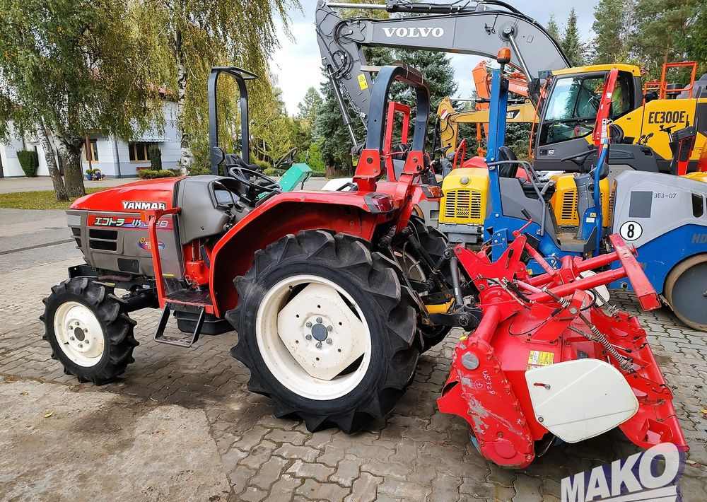 Yanmar US328 - Trator: foto 2 Yanmar US328 - Trator: foto 2