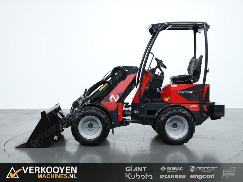 NORCAR a7240 Minishovel - Pá carregadora de rodas: foto 2 NORCAR a7240 Minishovel - Pá carregadora de rodas: foto 2
