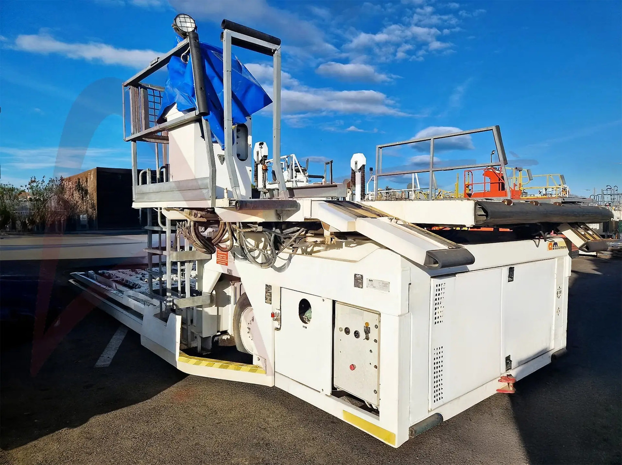 AIR MARREL LAM7000 DP/H8 - Elevador/ Carregador de contentores e paletes: foto 1 AIR MARREL LAM7000 DP/H8 - Elevador/ Carregador de contentores e paletes: foto 1