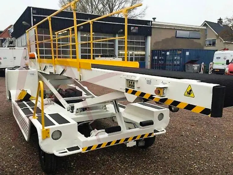 AMSS BL800 8.2M - Veículo com correia transportadora: foto 1 AMSS BL800 8.2M - Veículo com correia transportadora: foto 1