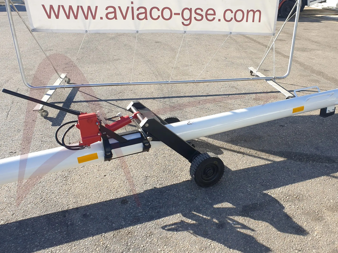 FLADUNG B737 - Equipamento aeroportuário: foto 3 FLADUNG B737 - Equipamento aeroportuário: foto 3