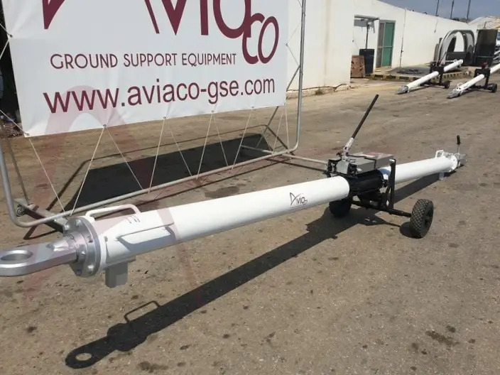 JMS J-TOW C100-P - Equipamento aeroportuário: foto 1 JMS J-TOW C100-P - Equipamento aeroportuário: foto 1