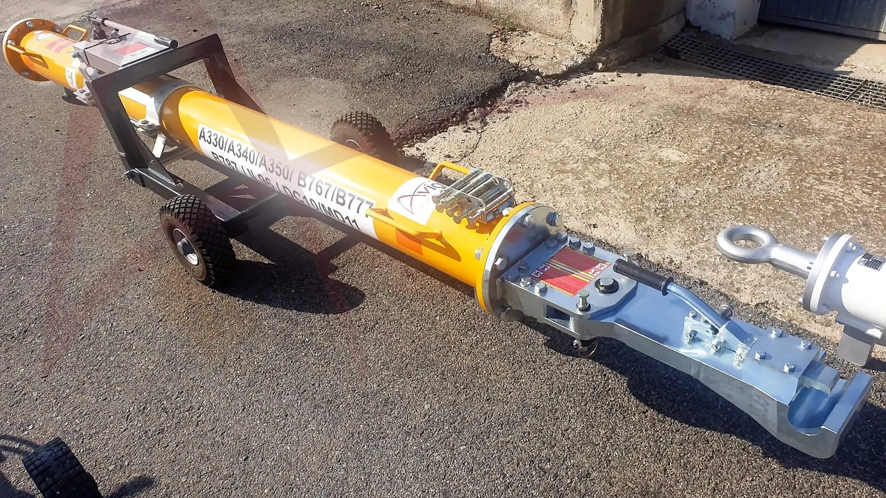 JMS J-TOW VERSA1 - Equipamento aeroportuário: foto 2 JMS J-TOW VERSA1 - Equipamento aeroportuário: foto 2